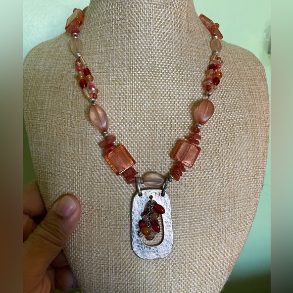 Beautiful coral and red Coldwater Creek Necklace - Picture 5 of 6